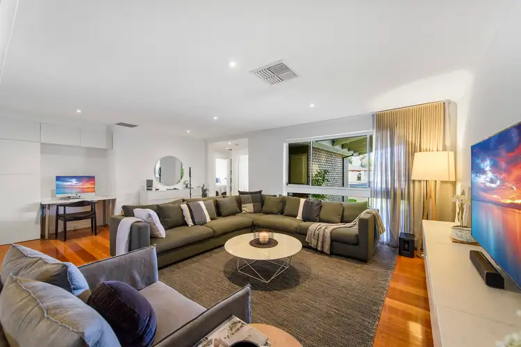 Third view of Homely house listing, 10 Albatross Court, Keilor VIC 3036
