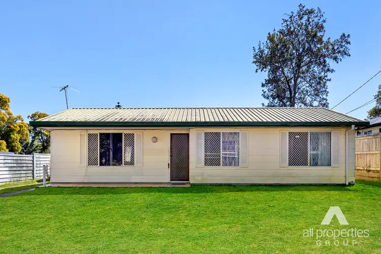8 Bloodwood Street, Crestmead QLD 4132