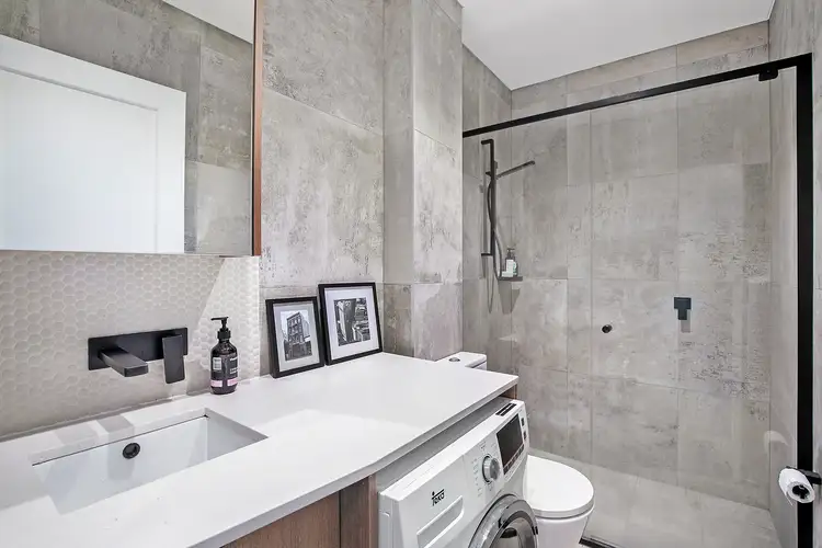 Third view of Homely apartment listing, 5/74 Surrey Street, Darlinghurst NSW 2010