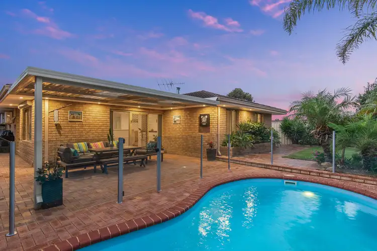 4 Catrine Court, Kingsley WA 6026
