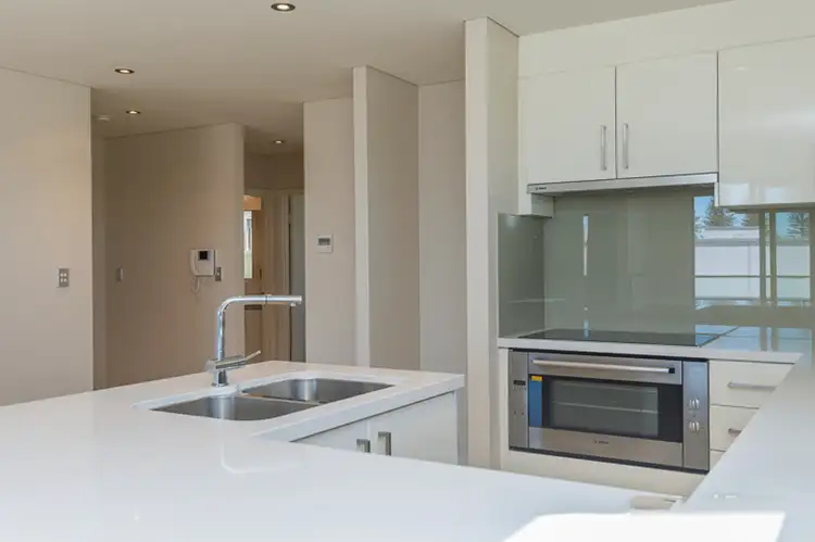 Fifth view of Homely apartment listing, 6/103 Flora Terrace, North Beach WA 6020