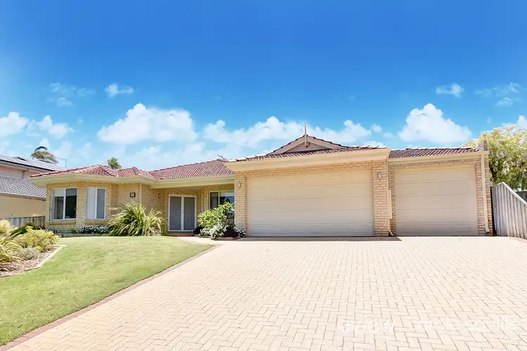 38 Broadbeach Boulevard, Hillarys WA 6025