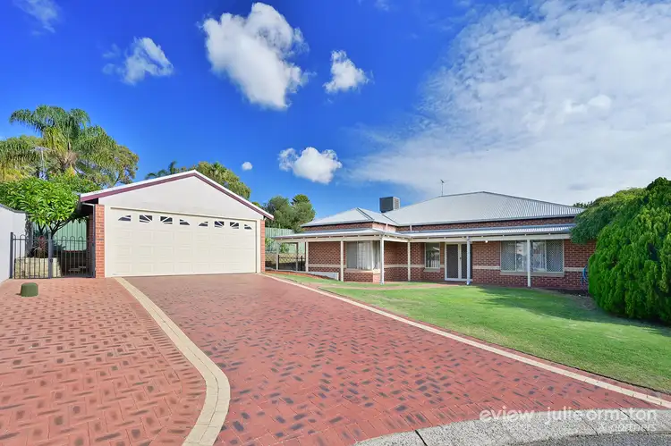 11 Tara Court, Woodvale WA 6026