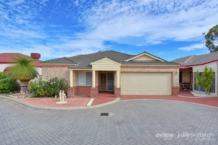 2/11 Chichester Drive, Woodvale WA 6026