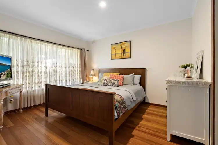 Sixth view of Homely house listing, 5 Tanjil Court, Thomastown VIC 3074