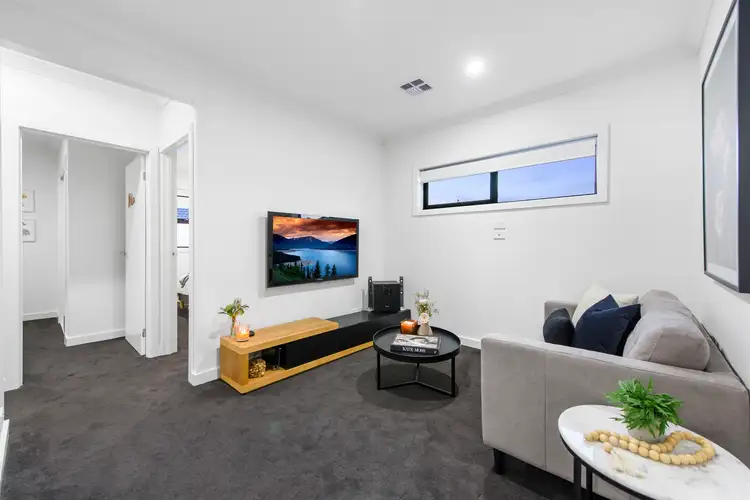 Sixth view of Homely house listing, 44 Creekside Circuit, Hillside VIC 3037