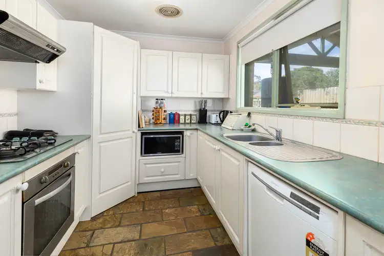 Second view of Homely house listing, 6 Grevillia Court, Frankston VIC 3199
