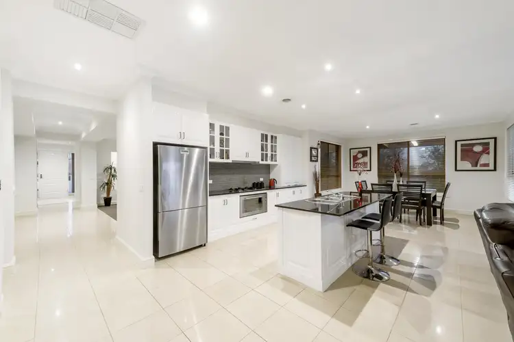 Fifth view of Homely house listing, 6 Salisbury Court, Hillside VIC 3037