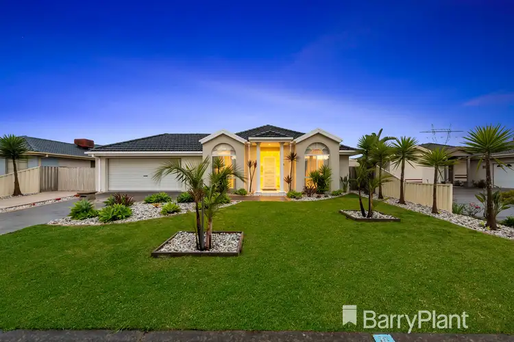 6 Warrego Place, Taylors Lakes VIC 3038