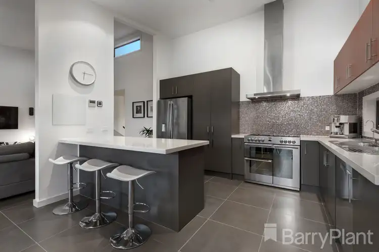 Fifth view of Homely house listing, 28 Sugarloaf Drive, Macleod VIC 3085