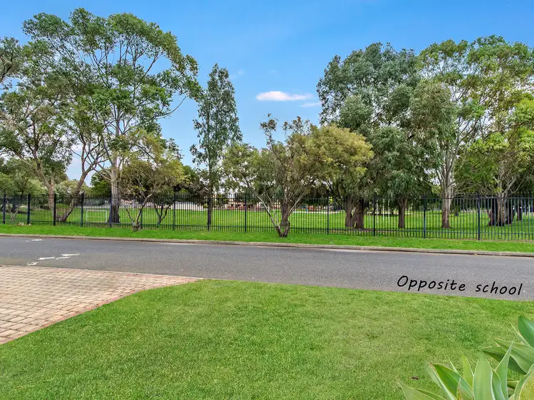 Second view of Homely house listing, 5 Nunton Place, Port Kennedy WA 6172