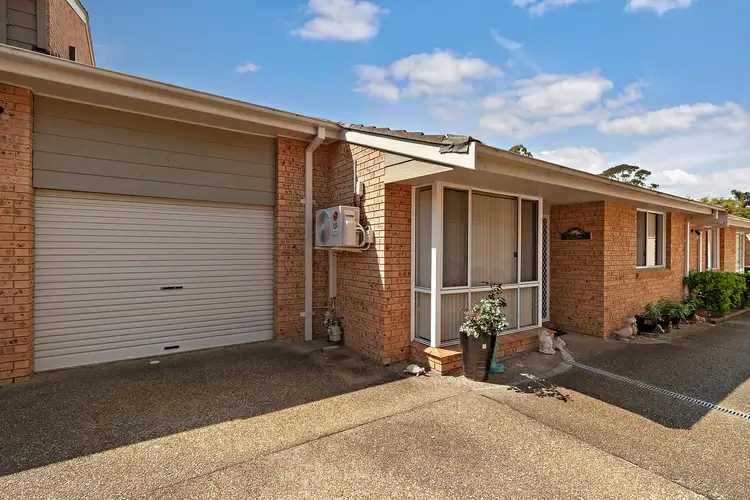Second view of Homely villa listing, 3/7 Dernancourt Avenue, Engadine NSW 2233