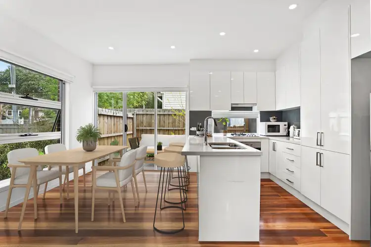 1/166 Raglan Street