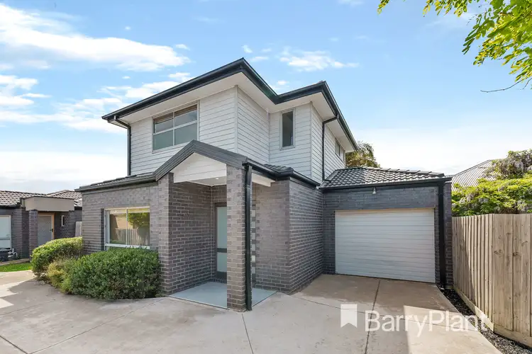 Main view of Homely townhouse listing, 2/39 Glendenning Street, St Albans VIC 3021