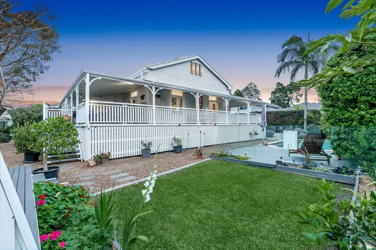 2 Raife Close, Wellington Point QLD 4160