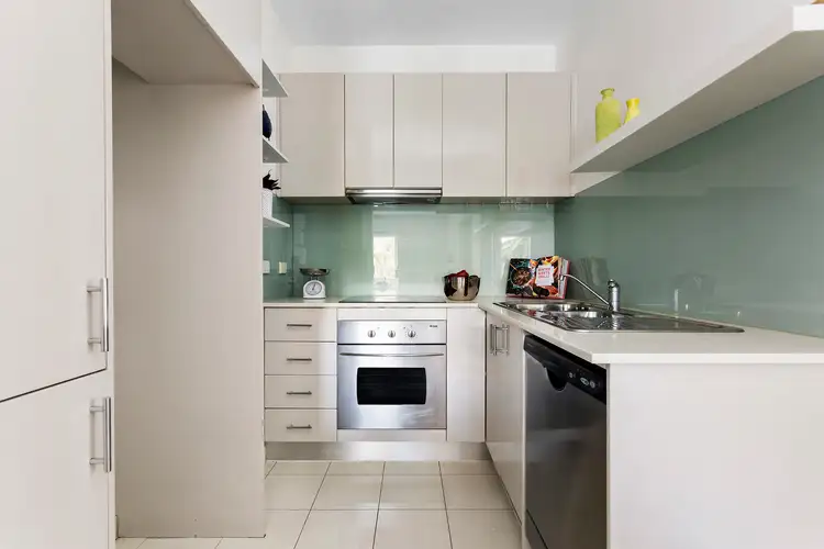Sixth view of Homely apartment listing, 11/101-103 Orrong Crescent, Caulfield North VIC 3161