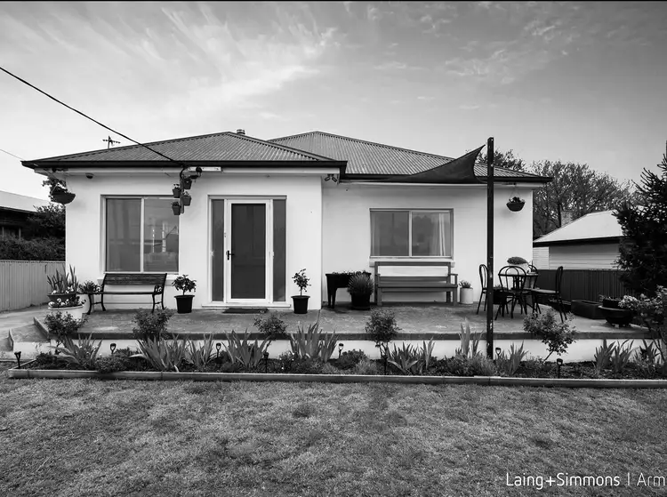 25 Tancredi Street, Armidale NSW 2350