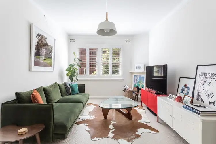 2/6 McDougall Street, Kirribilli NSW 2061
