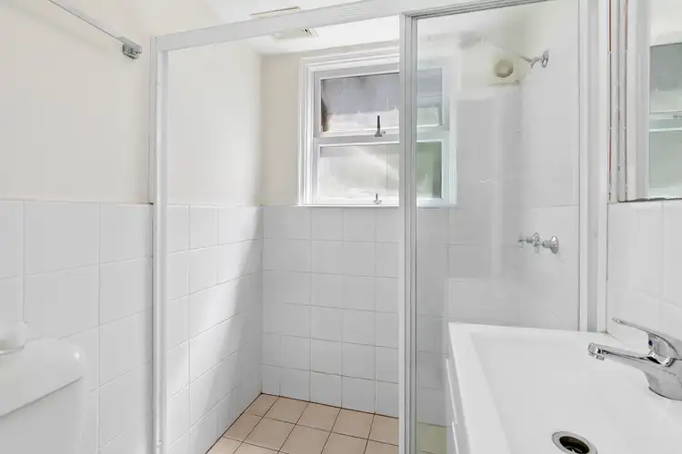 Fifth view of Homely unit listing, 1/15 Sturdee Parade, Dee Why NSW 2099