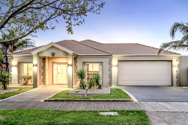 27 St Andrews Drive, Craigieburn VIC 3064