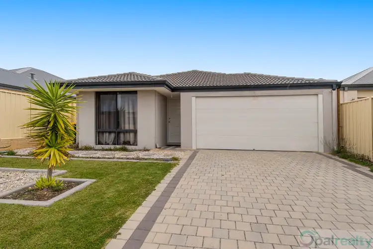 13 Salome Crescent, Lakelands WA 6180