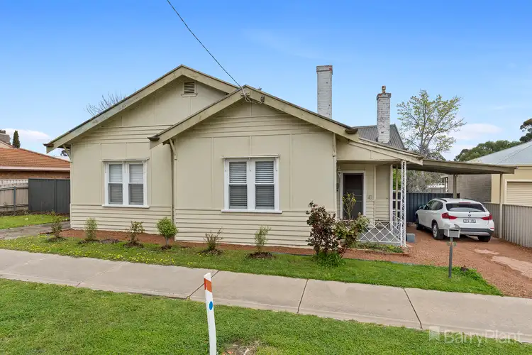 76 Sternberg Street