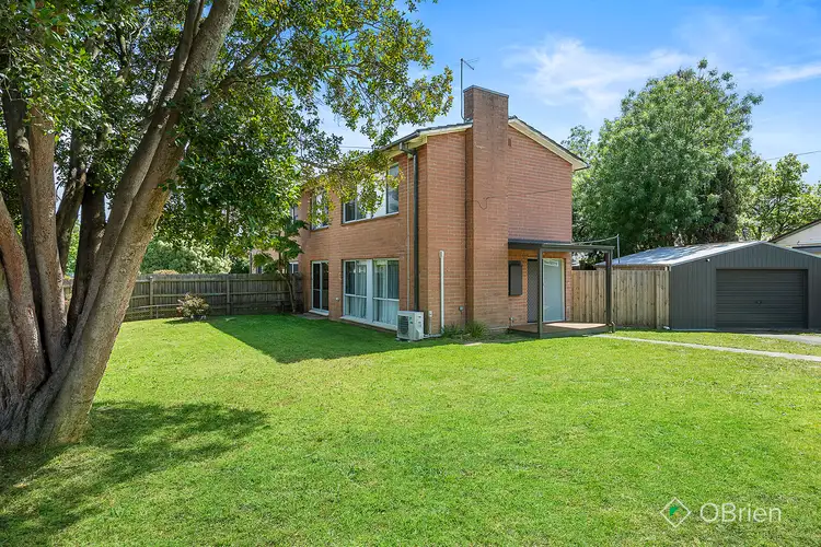 17 Moreton Street, Frankston North VIC 3200