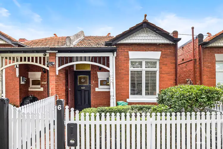 6 Glenmark Avenue, St Kilda VIC 3182