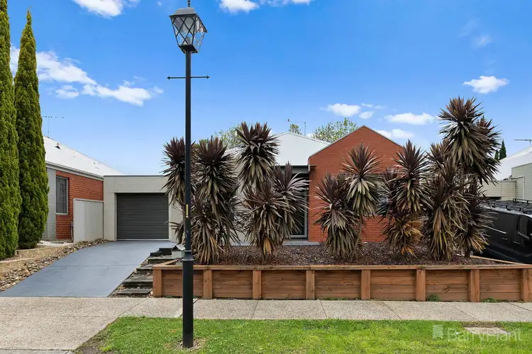 Main view of Homely house listing, 25 Macquarie Circuit, Pakenham VIC 3810