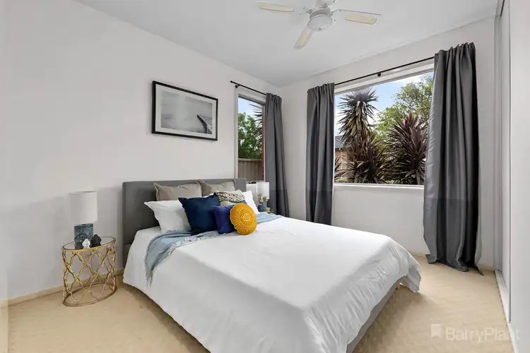 Second view of Homely house listing, 25 Macquarie Circuit, Pakenham VIC 3810