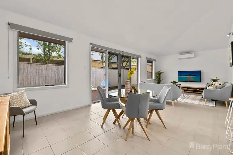 Fourth view of Homely house listing, 25 Macquarie Circuit, Pakenham VIC 3810