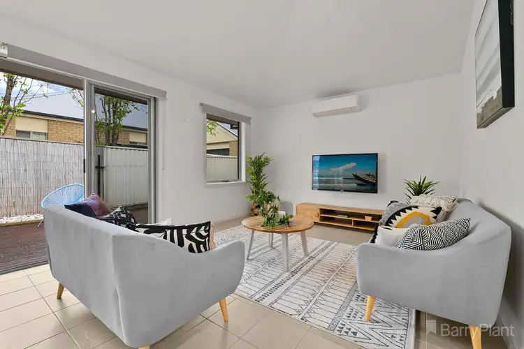 Fifth view of Homely house listing, 25 Macquarie Circuit, Pakenham VIC 3810