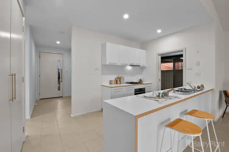 Sixth view of Homely house listing, 25 Macquarie Circuit, Pakenham VIC 3810