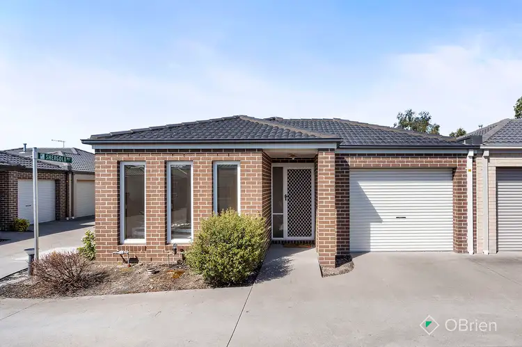 23 Renlik Circuit, Cranbourne North VIC 3977