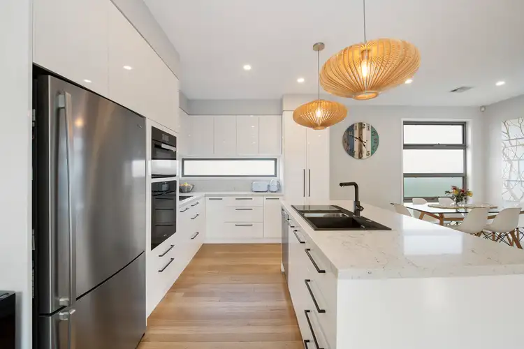 2/2-3 Gracie Avenue, Edithvale VIC 3196