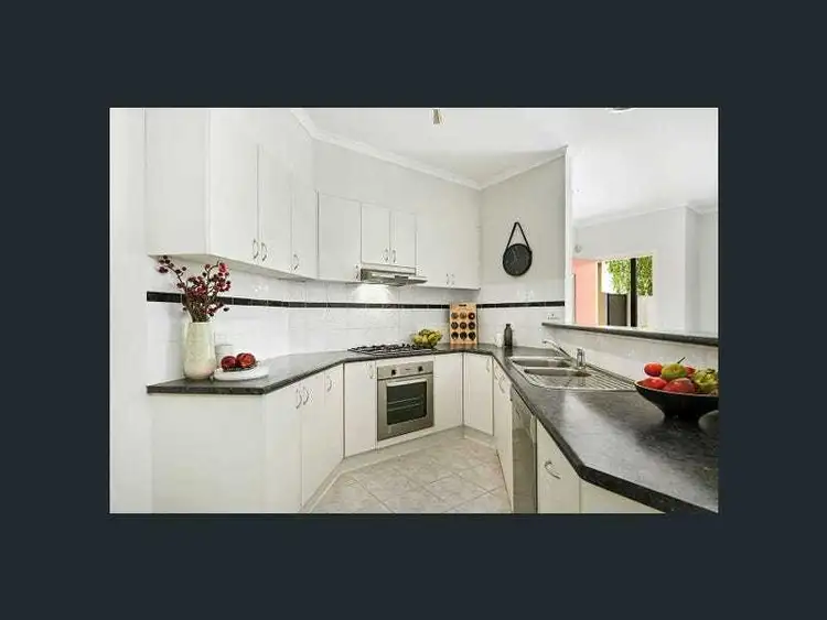 Third view of Homely townhouse listing, 2/20 Tulloch Grove, Glen Waverley VIC 3150