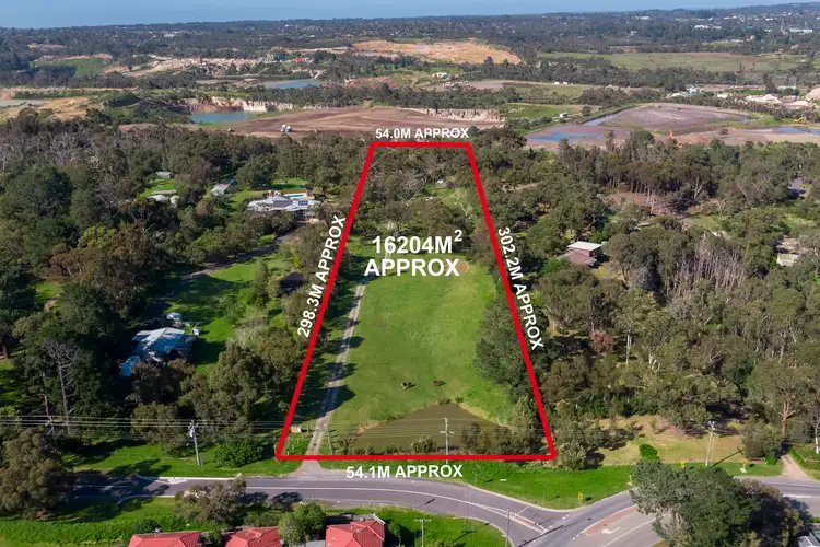 8 Valley Road, Langwarrin VIC 3910