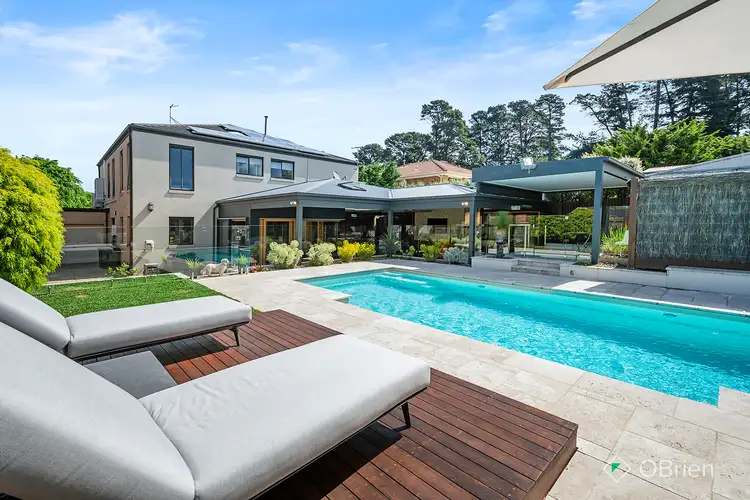16 Colbert Court, Frankston South VIC 3199