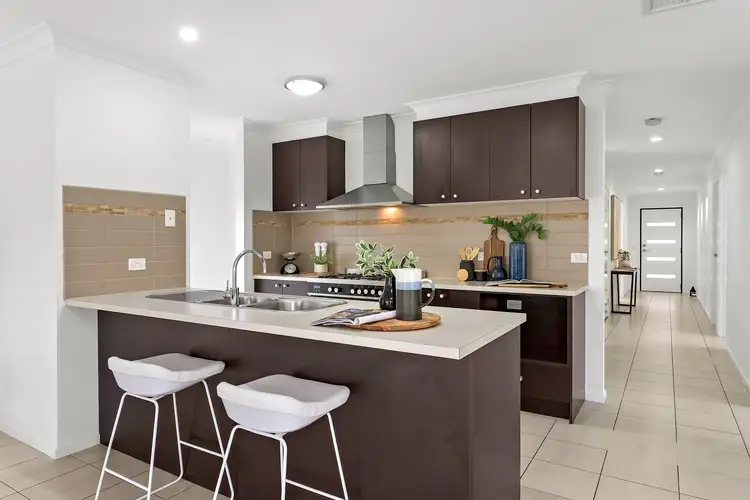 Fifth view of Homely house listing, 8 Escape Drive, Doreen VIC 3754