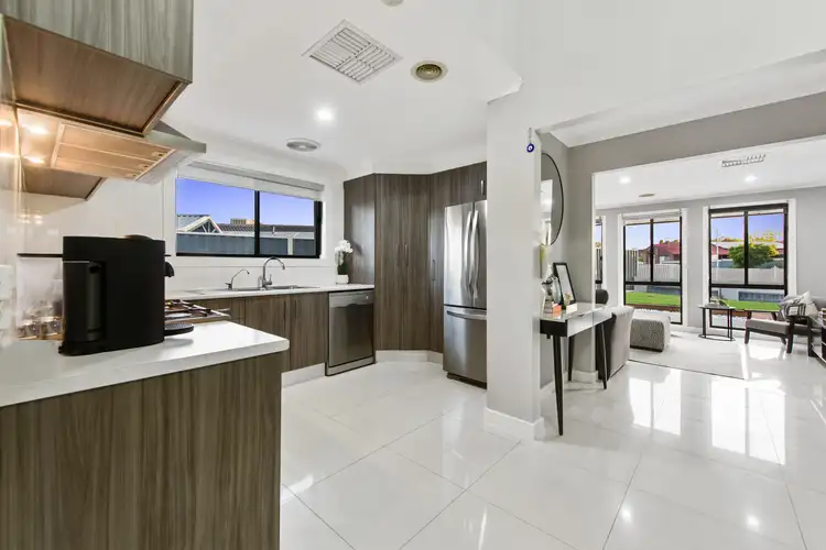 Fourth view of Homely house listing, 6 Sorell Court, Keilor Downs VIC 3038