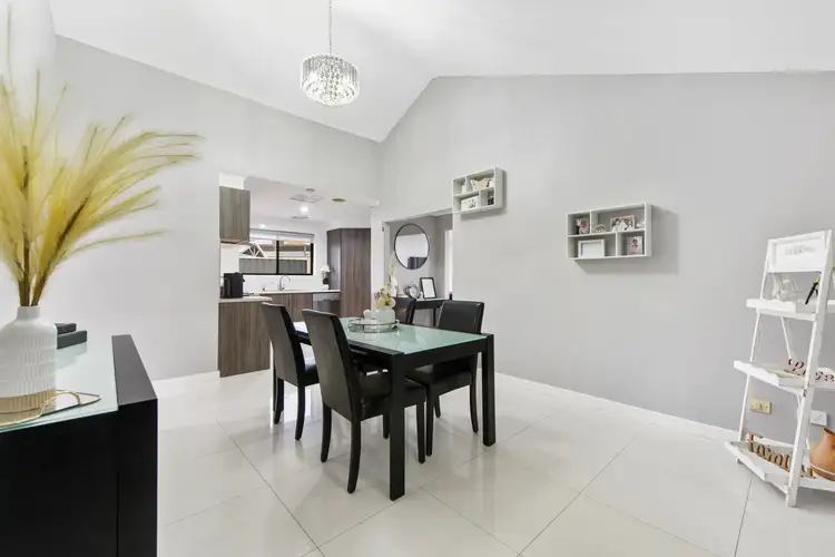 Fifth view of Homely house listing, 6 Sorell Court, Keilor Downs VIC 3038
