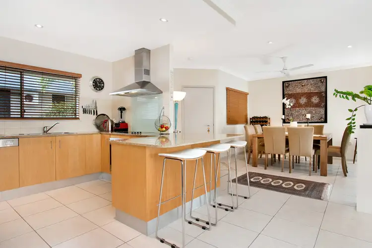 9/77 Arlington Esplanade, Clifton Beach QLD 4879