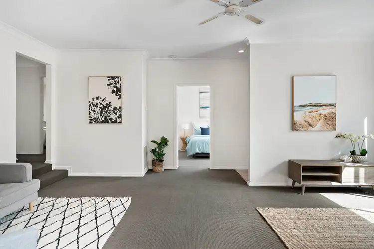 Second view of Homely unit listing, 4/192 Beach Street, Frankston VIC 3199