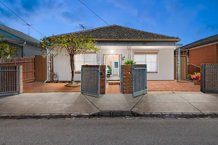 7 Hamilton Street, Brunswick West VIC 3055