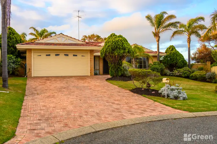 3 Muirfield Court, Halls Head WA 6210