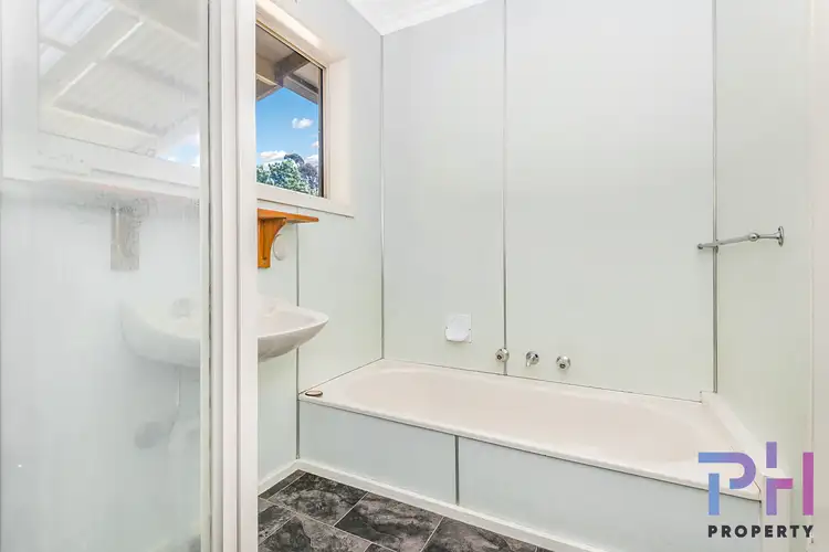 Fifth view of Homely house listing, 194 Marong Road, West Bendigo VIC 3550