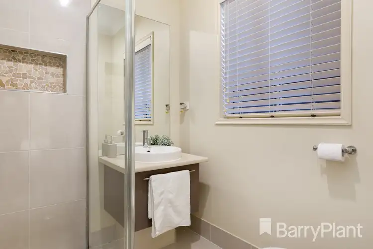 Fifth view of Homely house listing, 28 Clarendon Drive, Keysborough VIC 3173