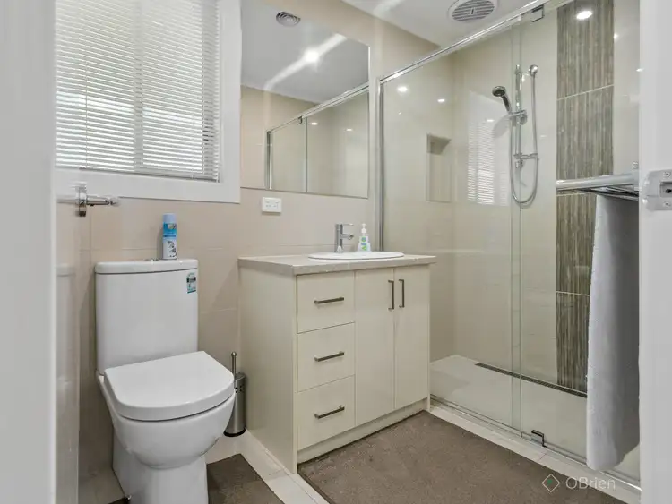 Sixth view of Homely house listing, 1/11 Driftwood Court, Narre Warren VIC 3805