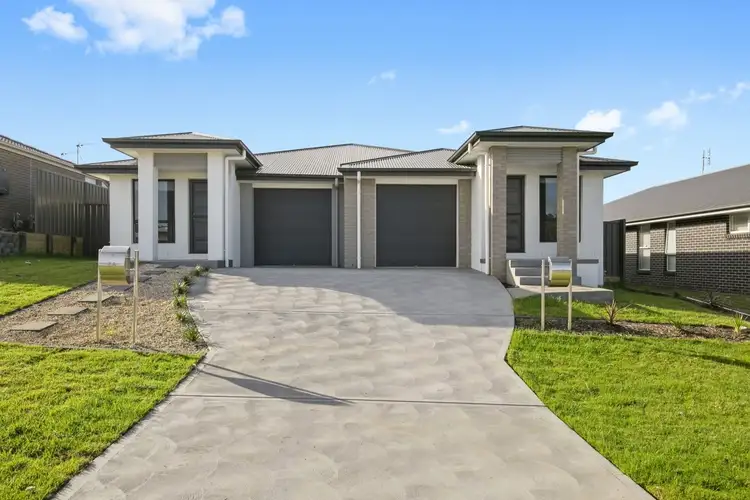 8 & 8A Westgate Avenue, Thornton NSW 2322