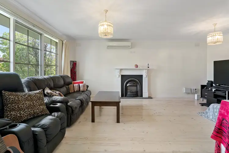Third view of Homely house listing, 3 Alonzo Court, Frankston VIC 3199